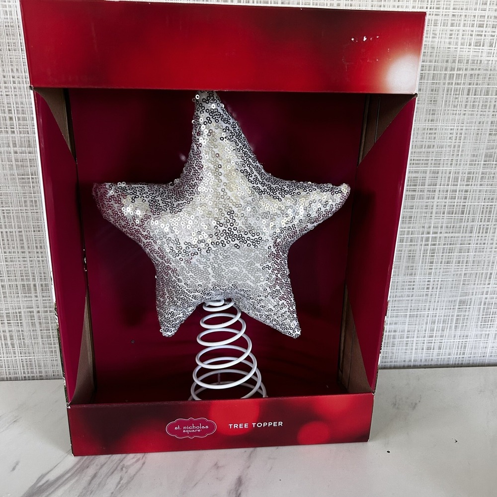 Christmas Tree Topper Stuffed Silver Star with Silver Sequins 9" X 11.25" New!